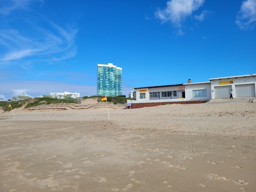 4 Bedroom Property for Sale in Summerstrand Eastern Cape